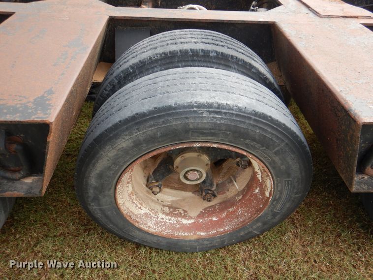 image for item KQ9641 1988 Trail King 1551-4500  lowboy equipment trailer