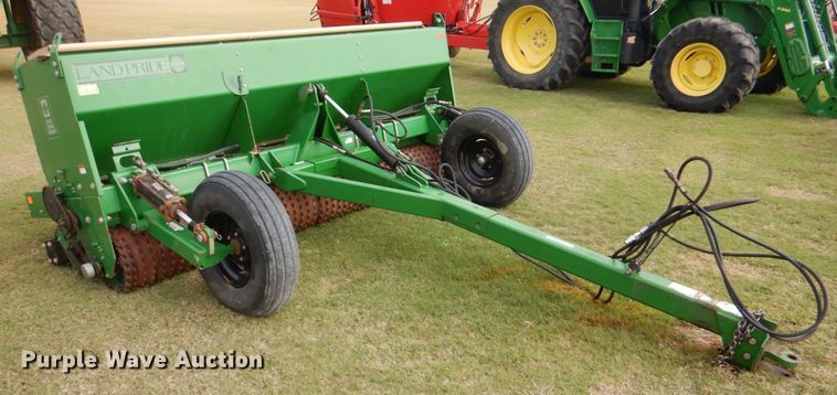 image for item KQ9644 Land Pride PS25-120  seeder