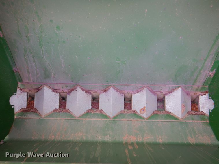 image for item KQ9644 Land Pride PS25-120  seeder