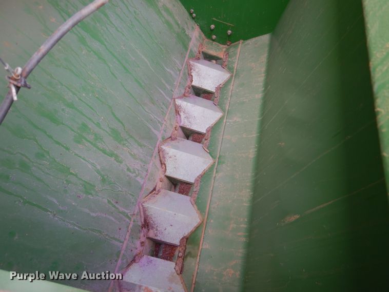 image for item KQ9644 Land Pride PS25-120  seeder