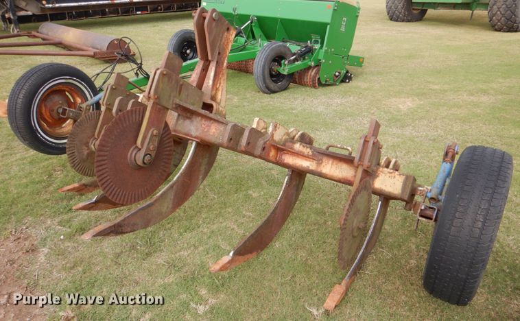 image for item KQ9645 V-ripper