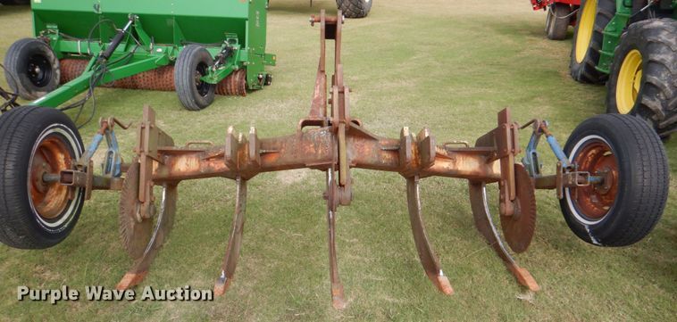 image for item KQ9645 V-ripper