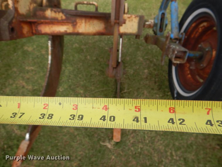 image for item KQ9645 V-ripper