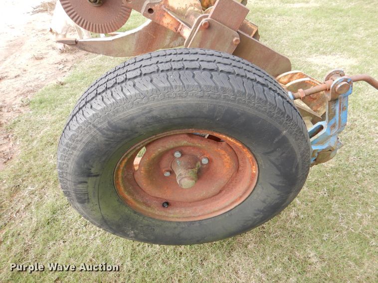 image for item KQ9645 V-ripper