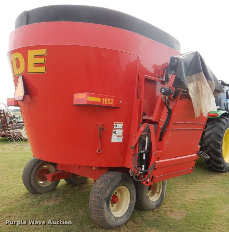 image for item KQ9646 New Direction 1652  feed mixer