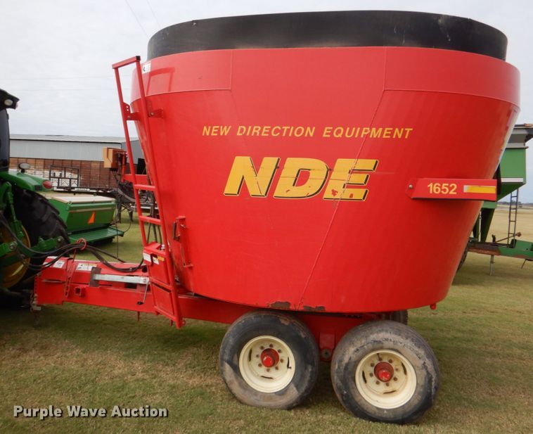 image for item KQ9646 New Direction 1652  feed mixer