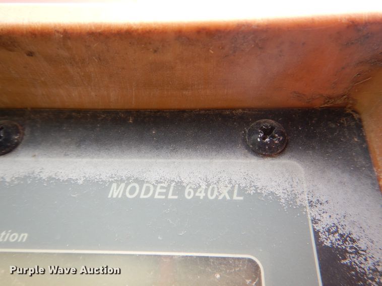 image for item KQ9646 New Direction 1652  feed mixer