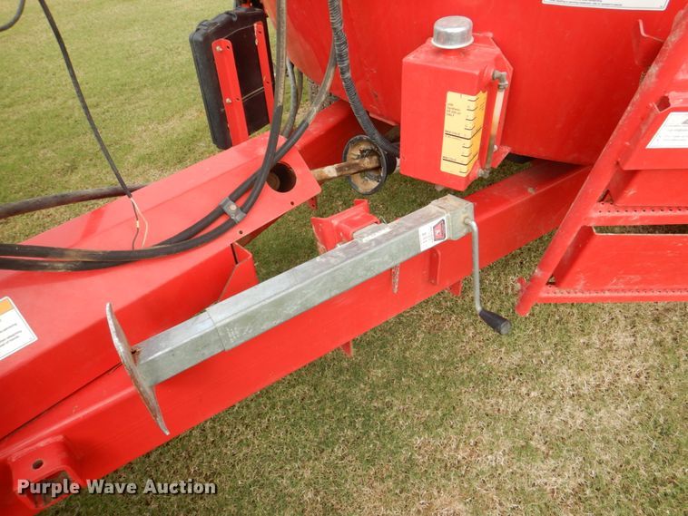 image for item KQ9646 New Direction 1652  feed mixer