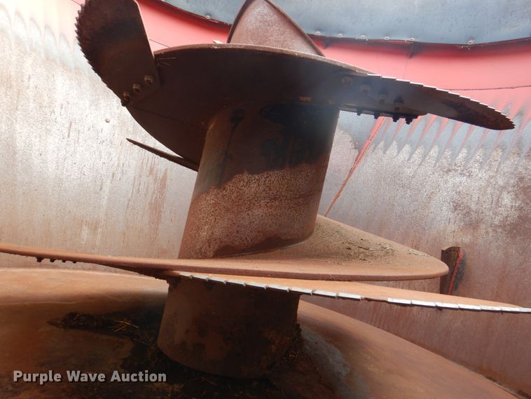 image for item KQ9646 New Direction 1652  feed mixer