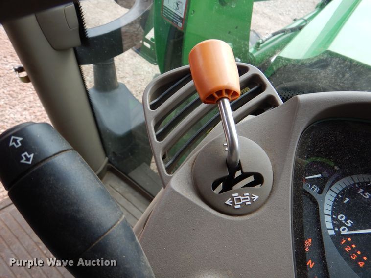 image for item KQ9647 2015 John Deere 6125R  MFWD tractor