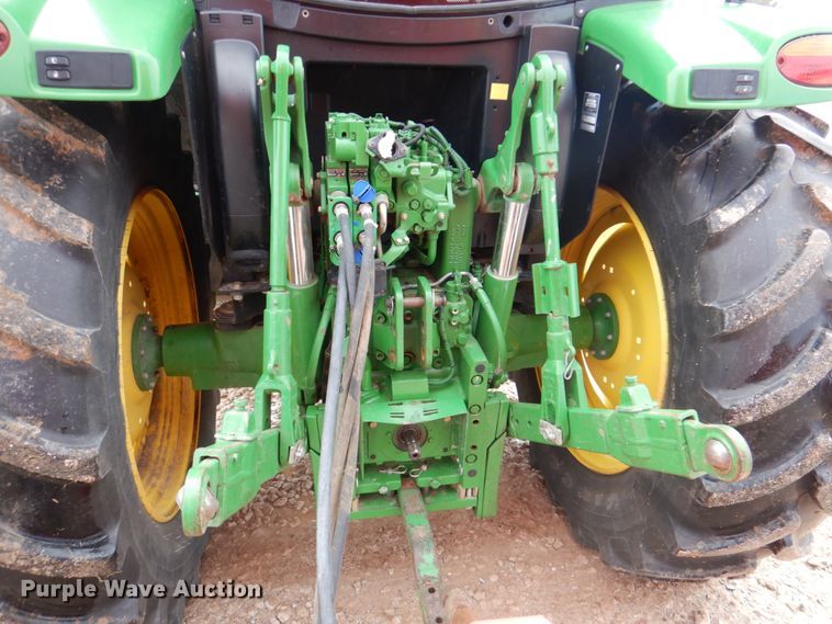 image for item KQ9647 2015 John Deere 6125R  MFWD tractor
