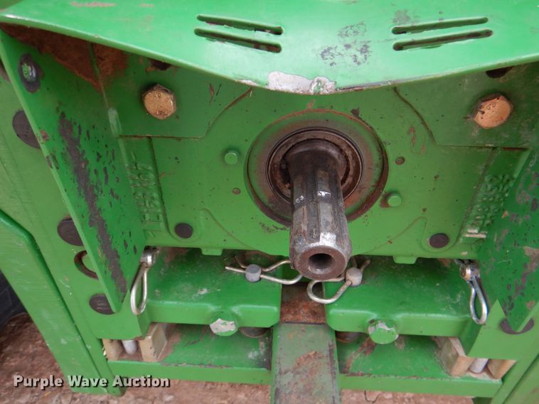 image for item KQ9647 2015 John Deere 6125R  MFWD tractor