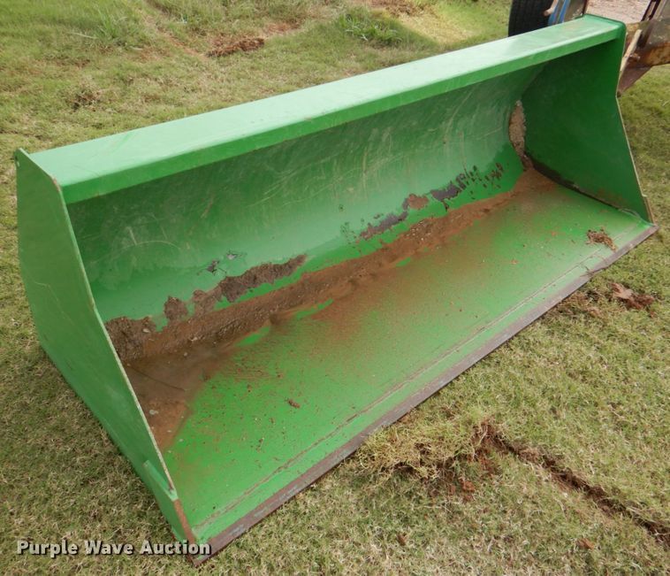 image for item KQ9647 2015 John Deere 6125R  MFWD tractor