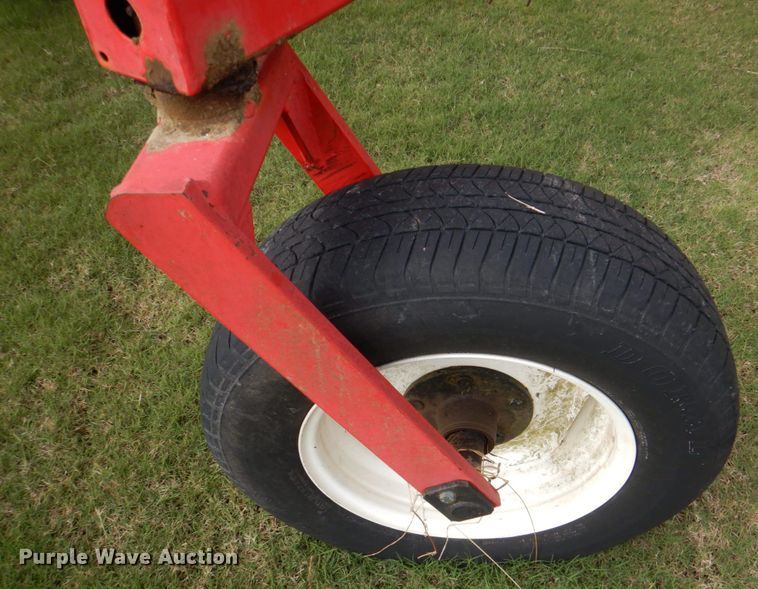 image for item KQ9648 Enoagricola Rossi RT79  hay rake