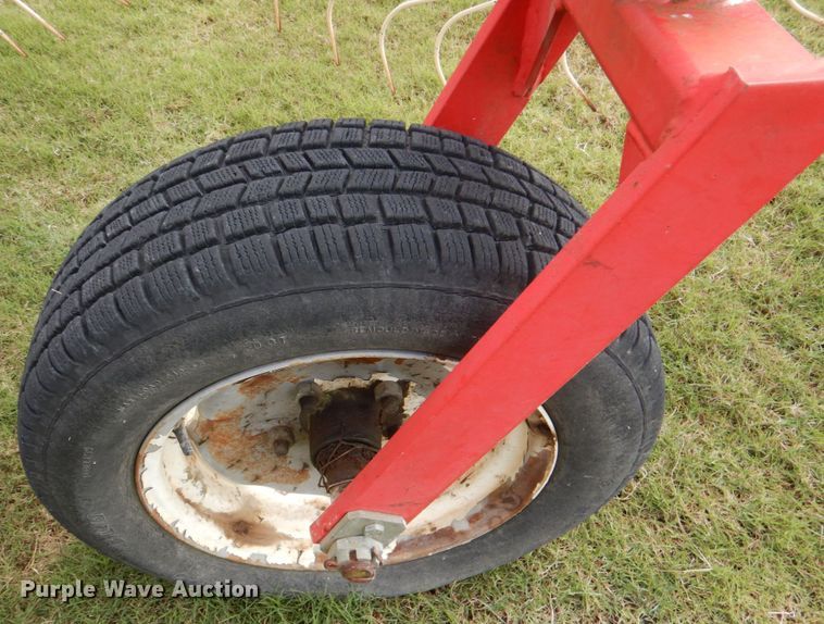 image for item KQ9648 Enoagricola Rossi RT79  hay rake