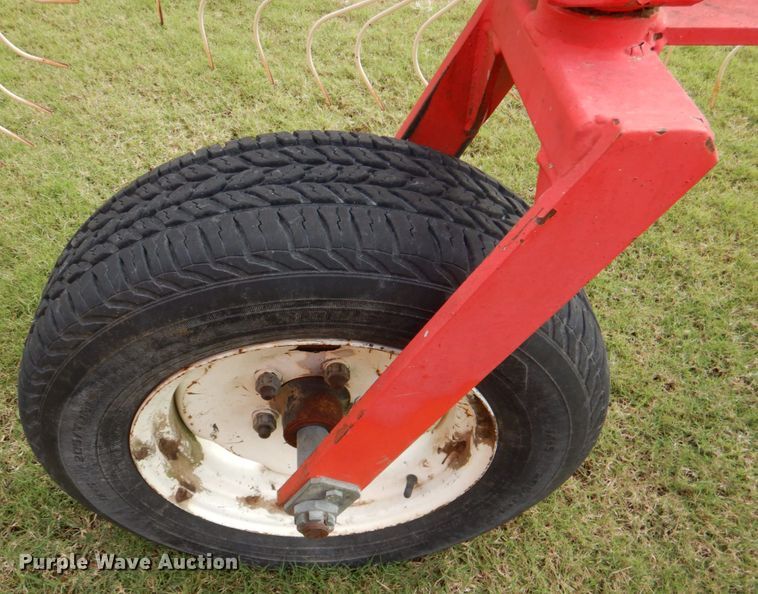 image for item KQ9648 Enoagricola Rossi RT79  hay rake