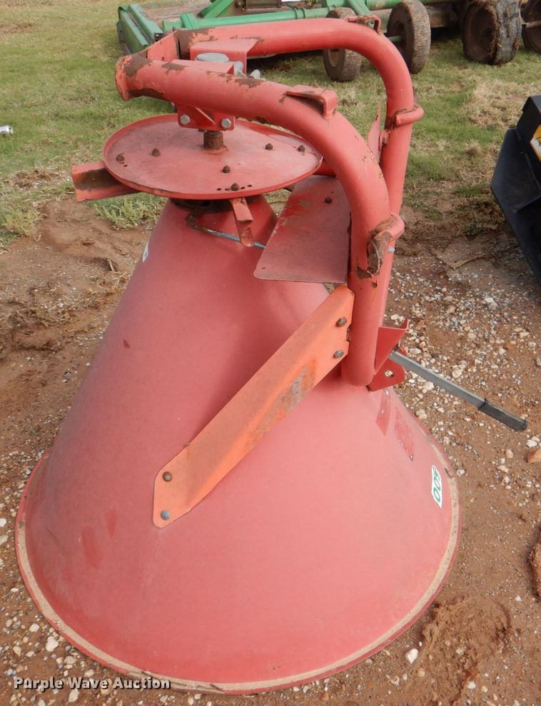 image for item KQ9651 Broadcast spreader