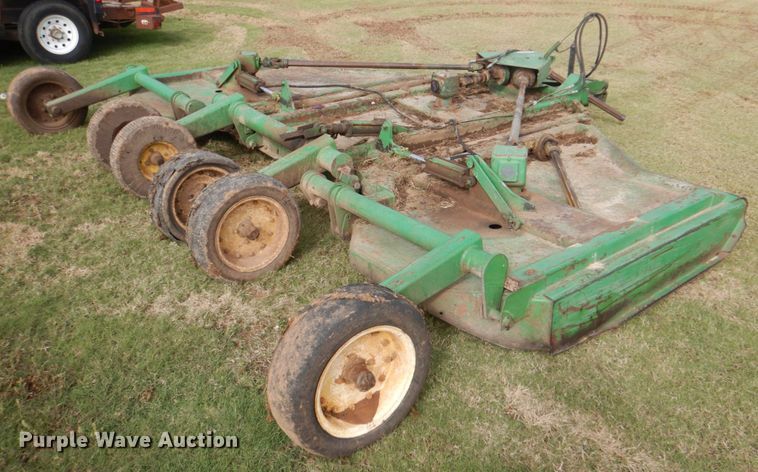 image for item KQ9652 John Deere 1518  batwing rotary mower