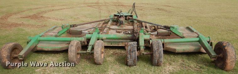 image for item KQ9652 John Deere 1518  batwing rotary mower
