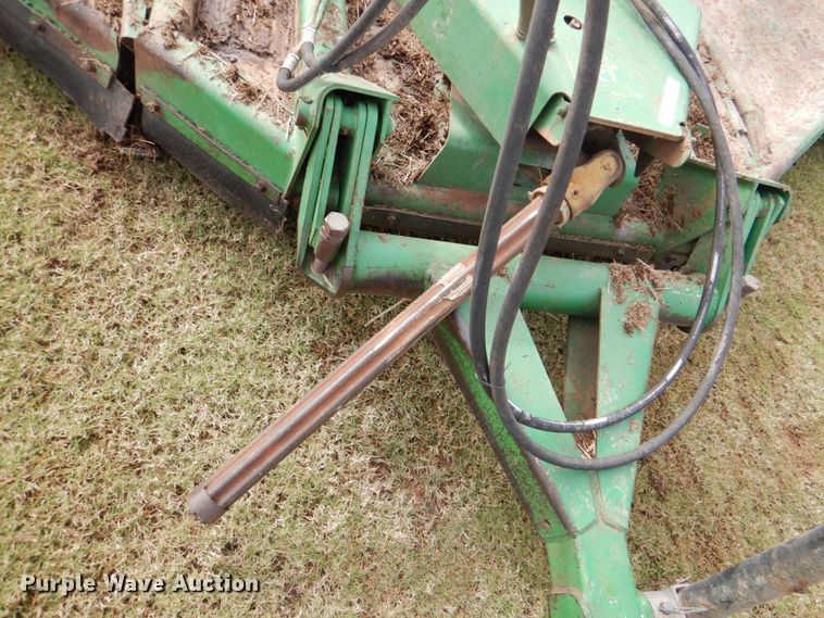 image for item KQ9652 John Deere 1518  batwing rotary mower