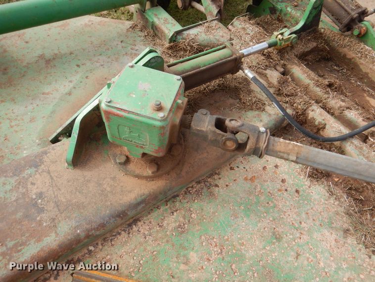 image for item KQ9652 John Deere 1518  batwing rotary mower