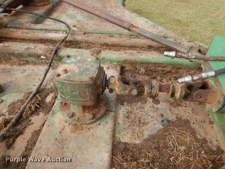 image for item KQ9652 John Deere 1518  batwing rotary mower