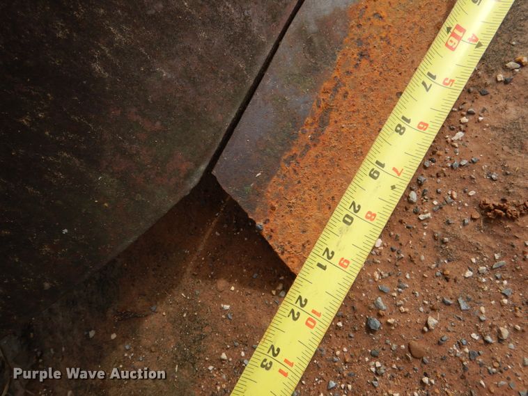 image for item KQ9656 Three bottom plow