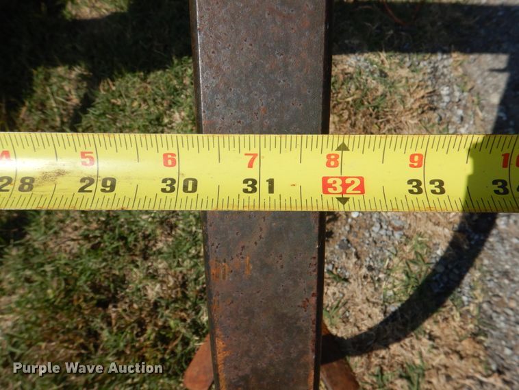 image for item KQ9661 John Deere  field cultivator