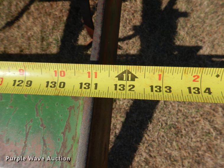 image for item KQ9661 John Deere  field cultivator