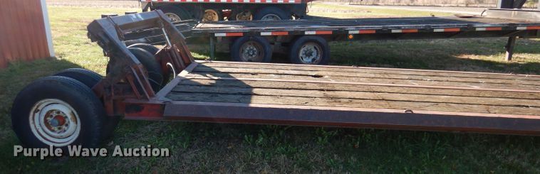 image for item KY9566 Muv-All 416E  implement trailer