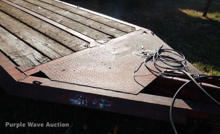 image for item KY9566 Muv-All 416E  implement trailer