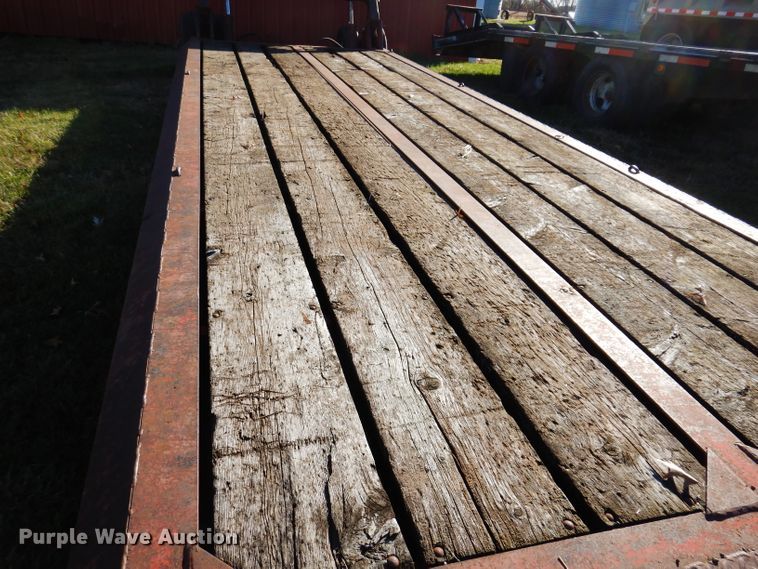 image for item KY9566 Muv-All 416E  implement trailer