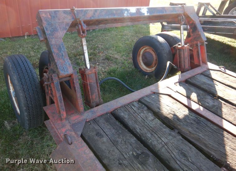 image for item KY9566 Muv-All 416E  implement trailer