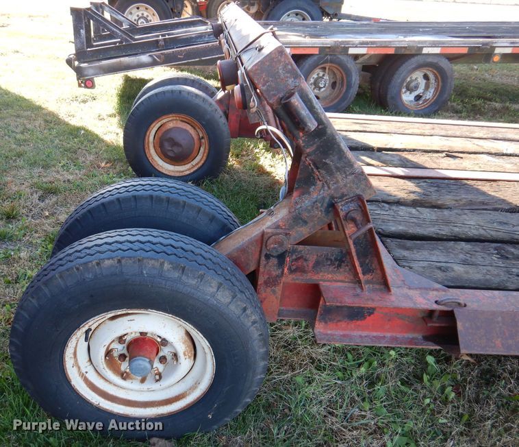 image for item KY9566 Muv-All 416E  implement trailer