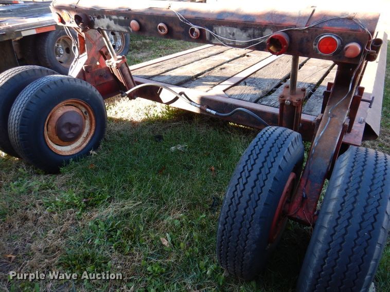 image for item KY9566 Muv-All 416E  implement trailer