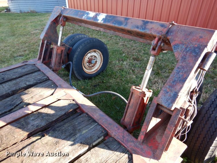 image for item KY9566 Muv-All 416E  implement trailer