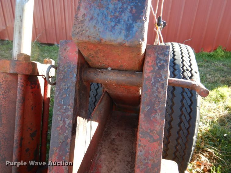 image for item KY9566 Muv-All 416E  implement trailer