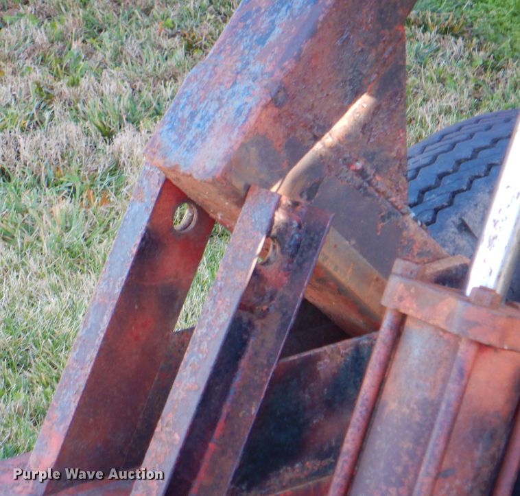 image for item KY9566 Muv-All 416E  implement trailer