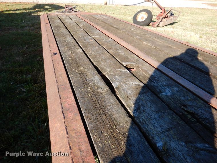 image for item KY9566 Muv-All 416E  implement trailer