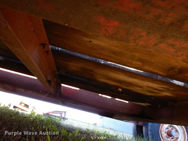 image for item KY9566 Muv-All 416E  implement trailer