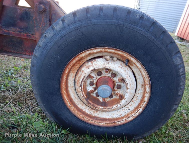 image for item KY9566 Muv-All 416E  implement trailer