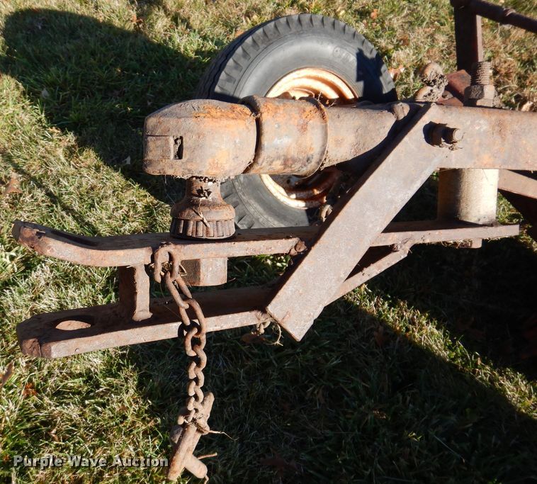 image for item KY9566 Muv-All 416E  implement trailer