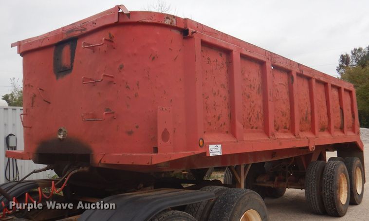 image for item DA5487 1993 Hilbilt  end dump trailer