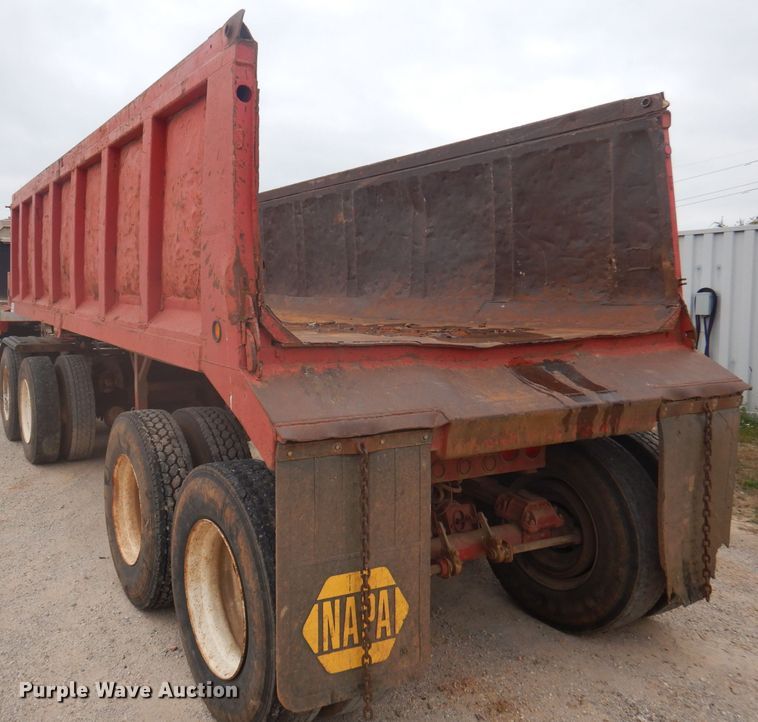 image for item DA5487 1993 Hilbilt  end dump trailer