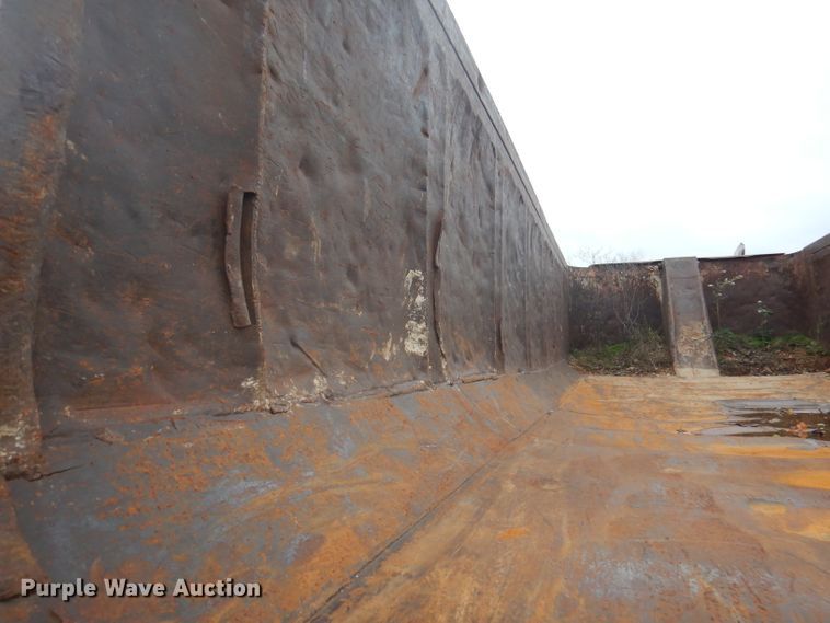 image for item DA5487 1993 Hilbilt  end dump trailer