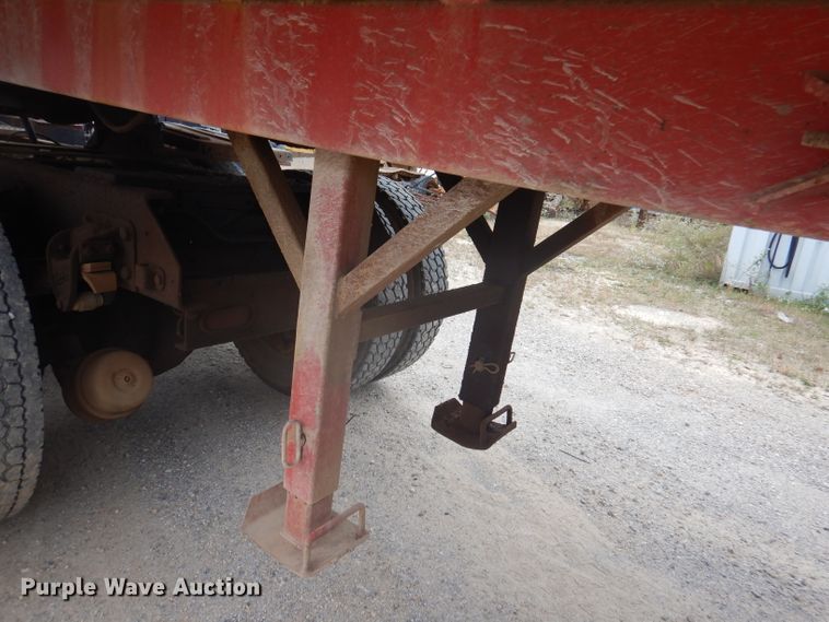 image for item DA5487 1993 Hilbilt  end dump trailer