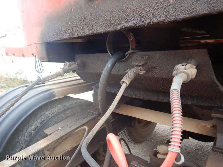 image for item DA5487 1993 Hilbilt  end dump trailer