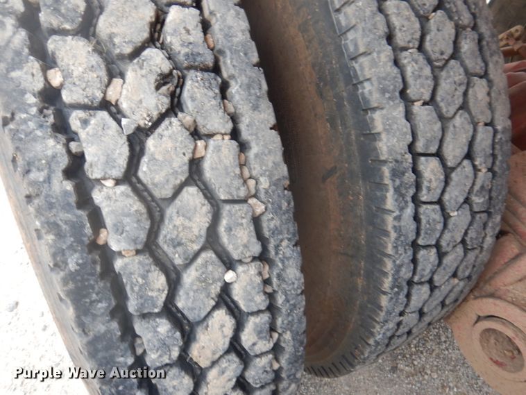 image for item DA5487 1993 Hilbilt  end dump trailer