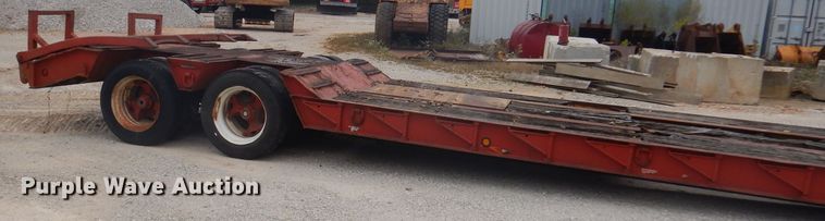 image for item DA5488 1994 Holden HPD46235  lowboy equipment trailer