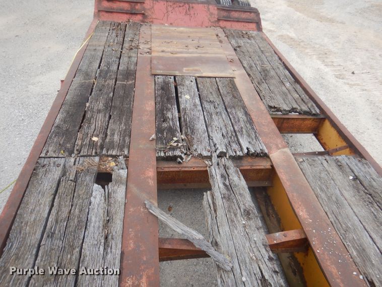 image for item DA5488 1994 Holden HPD46235  lowboy equipment trailer